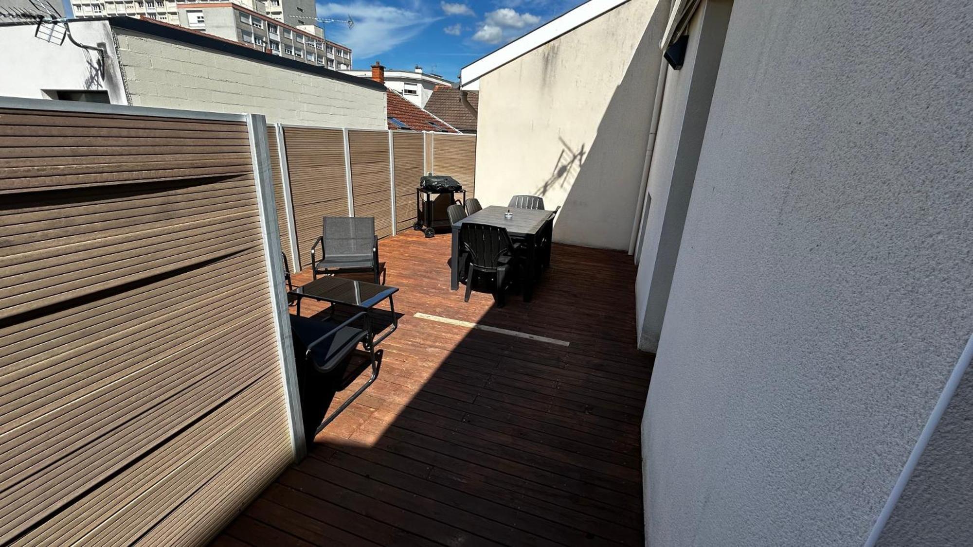 Apartment Chez Brunella Centre Avec Parking Reims